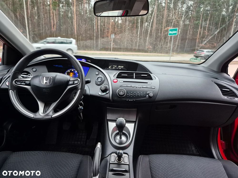 Honda Civic 1.4 i-VTEC Comfort - 24