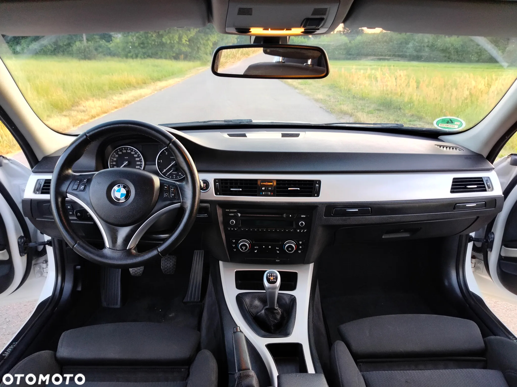 BMW Seria 3 318d Sport Line - 22