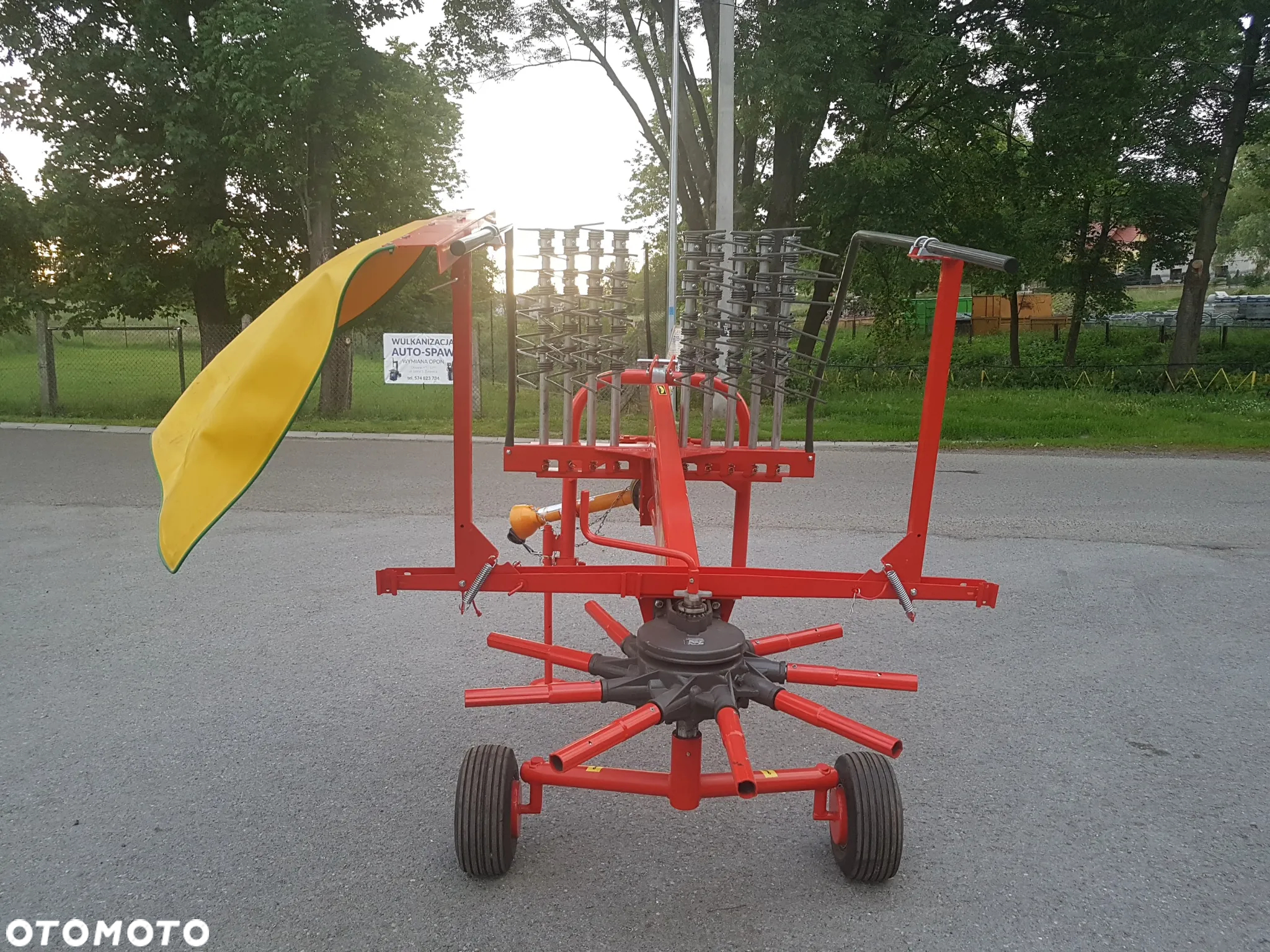 Mesko-Rol Zgrabiarka karuzelowa 3,2 m Z-320 - 3