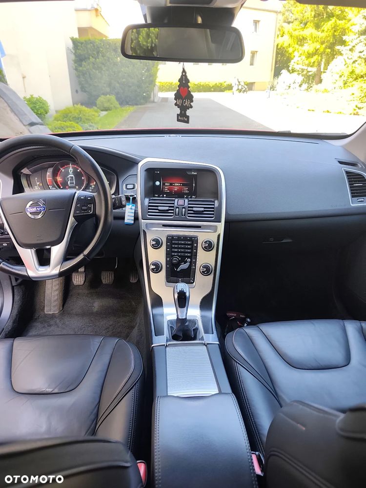 Volvo XC 60 D3 Drive-E Ocean Race - 6