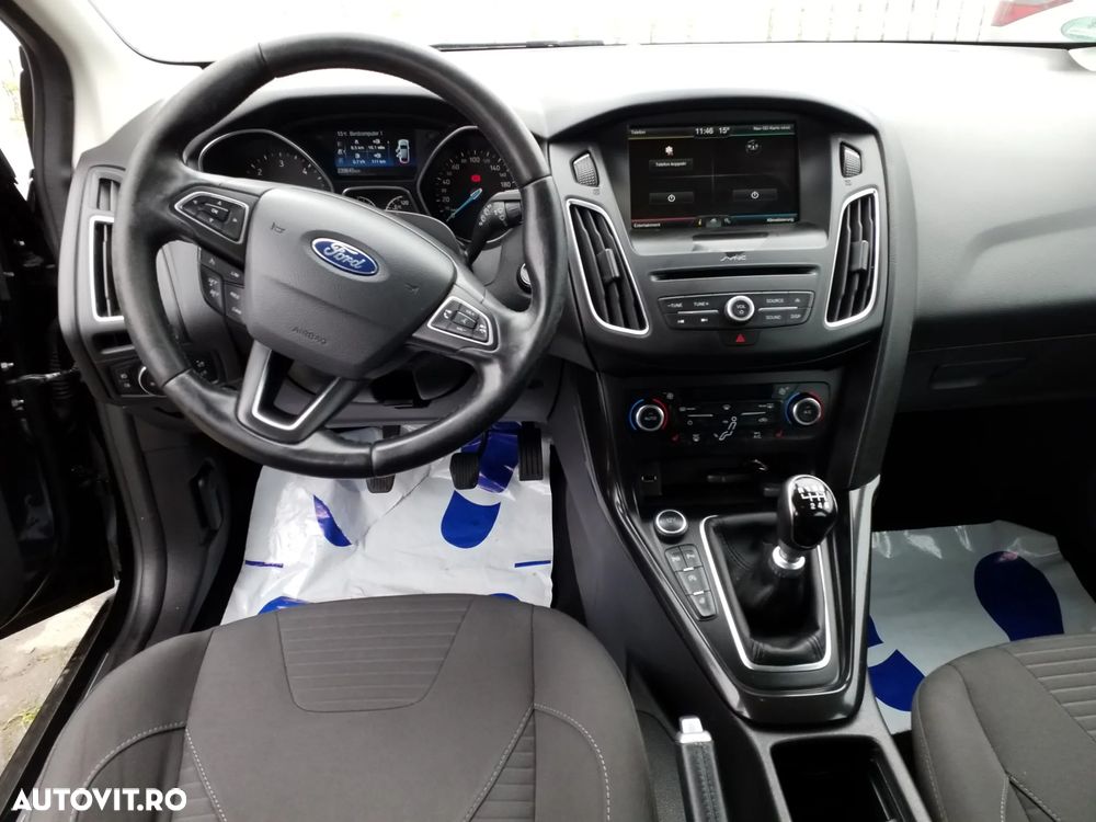 Ford Focus 1.5 TDCi DPF Start-Stopp-System Titanium - 9