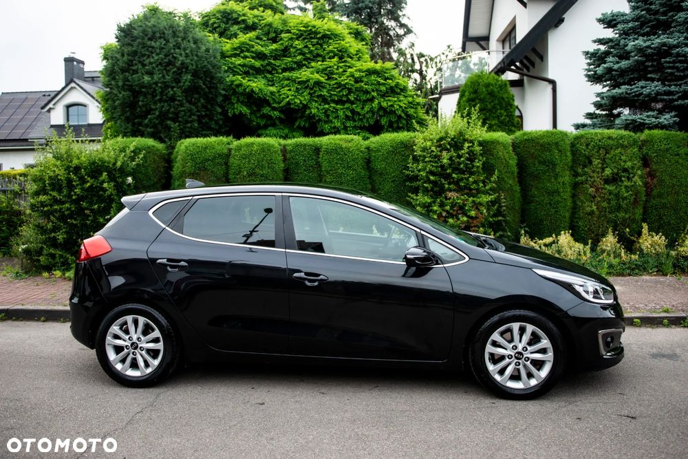 Kia Ceed 1.6 GDI ISG Platinum Edition - 4