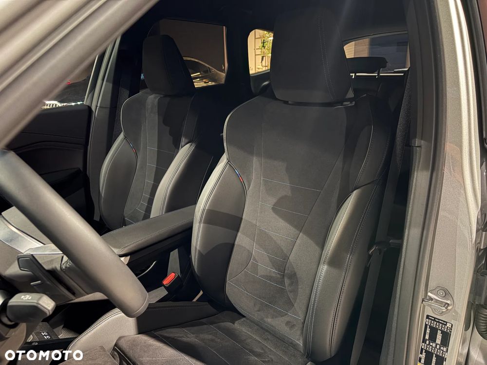 BMW iX1 xDrive30 66.5kWh M Sport - 14