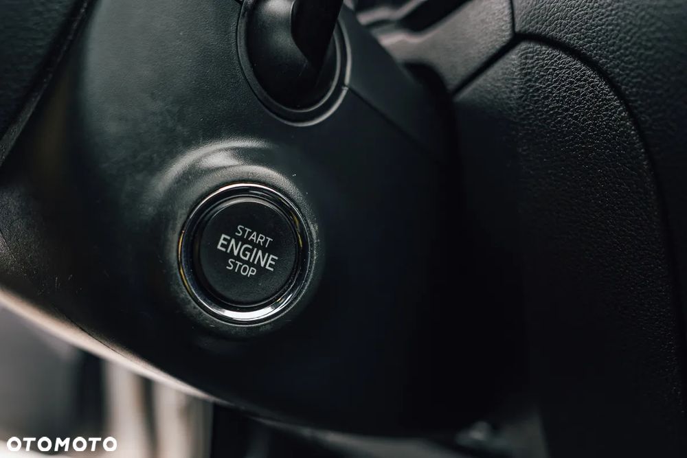 Skoda Octavia 2.0 TDI DSG RS - 20