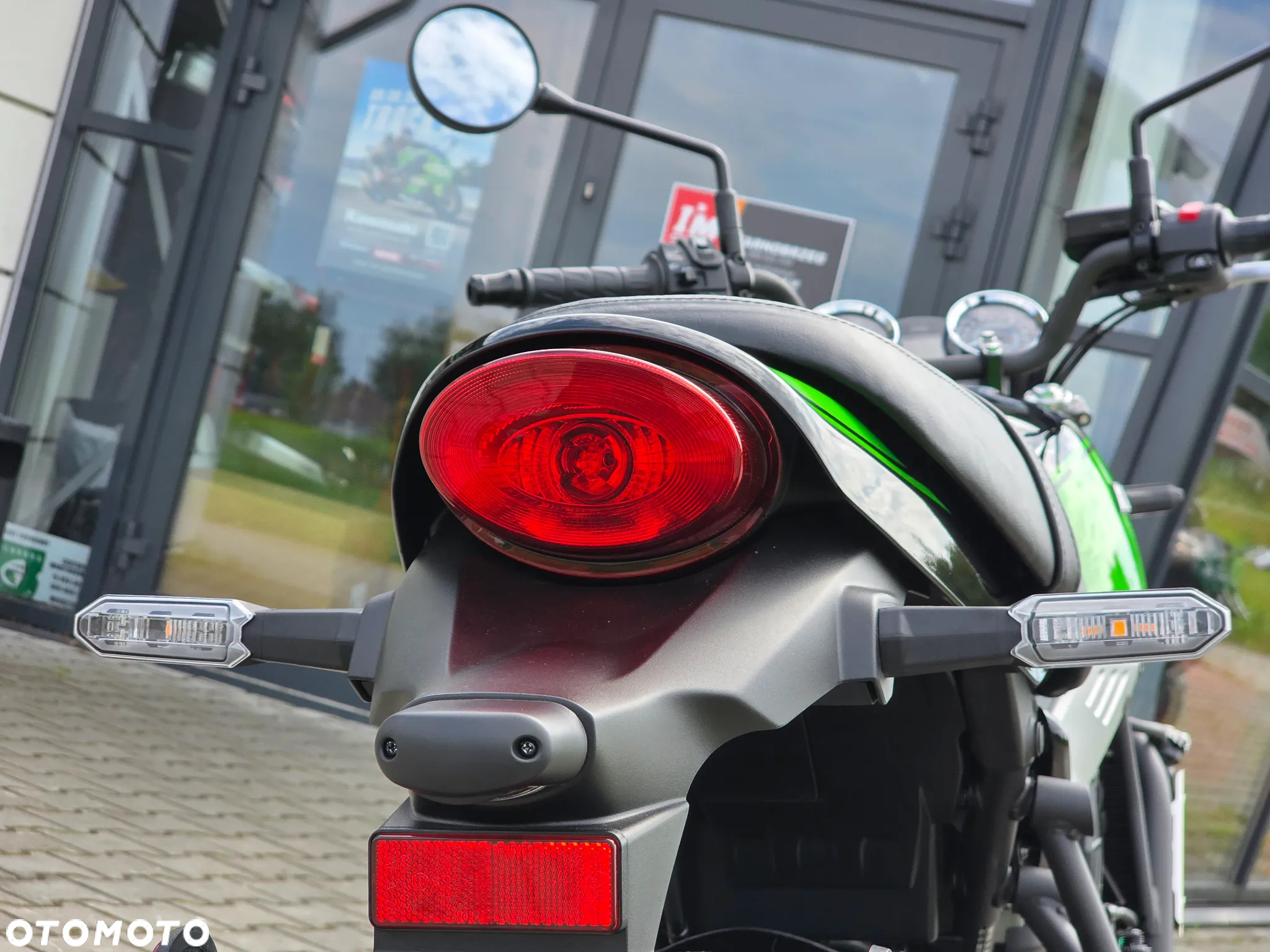Kawasaki Z 650 RS - 15