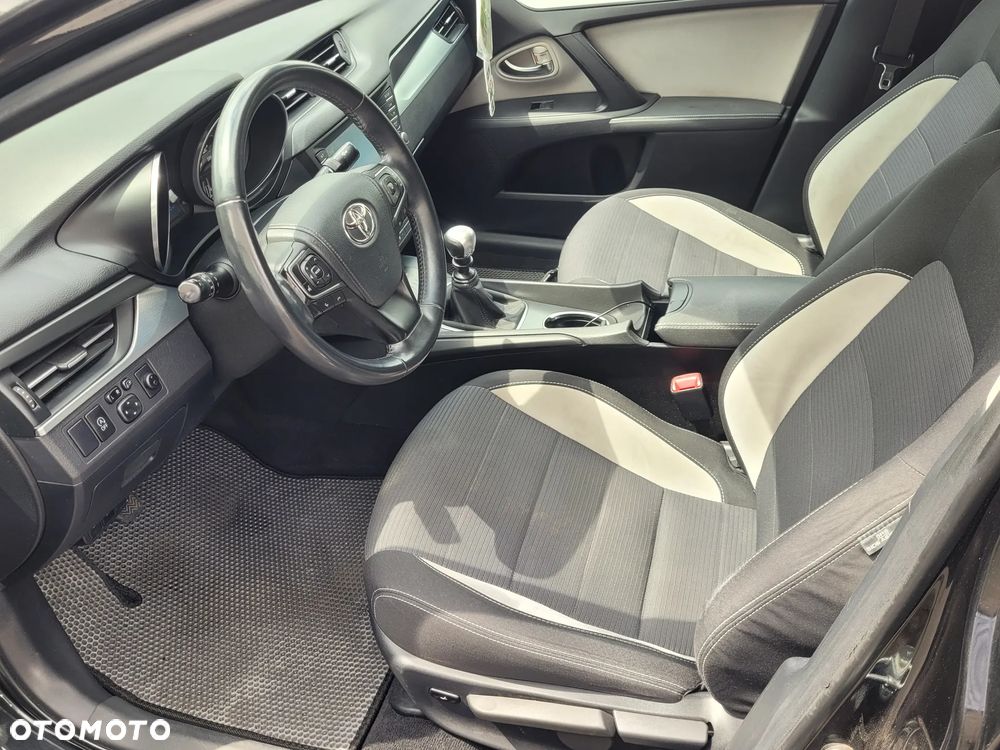 Toyota Avensis 2.0 D-4D Active Business - 15