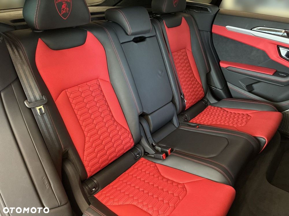 Lamborghini Urus - 19