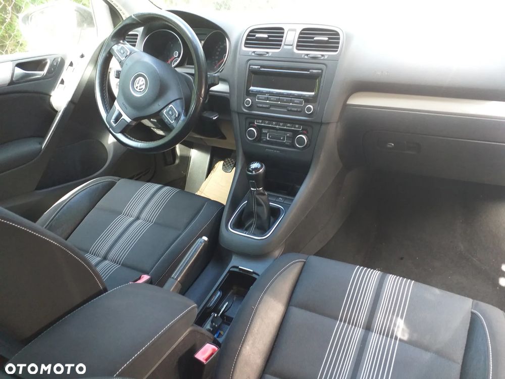 Volkswagen Golf - 5