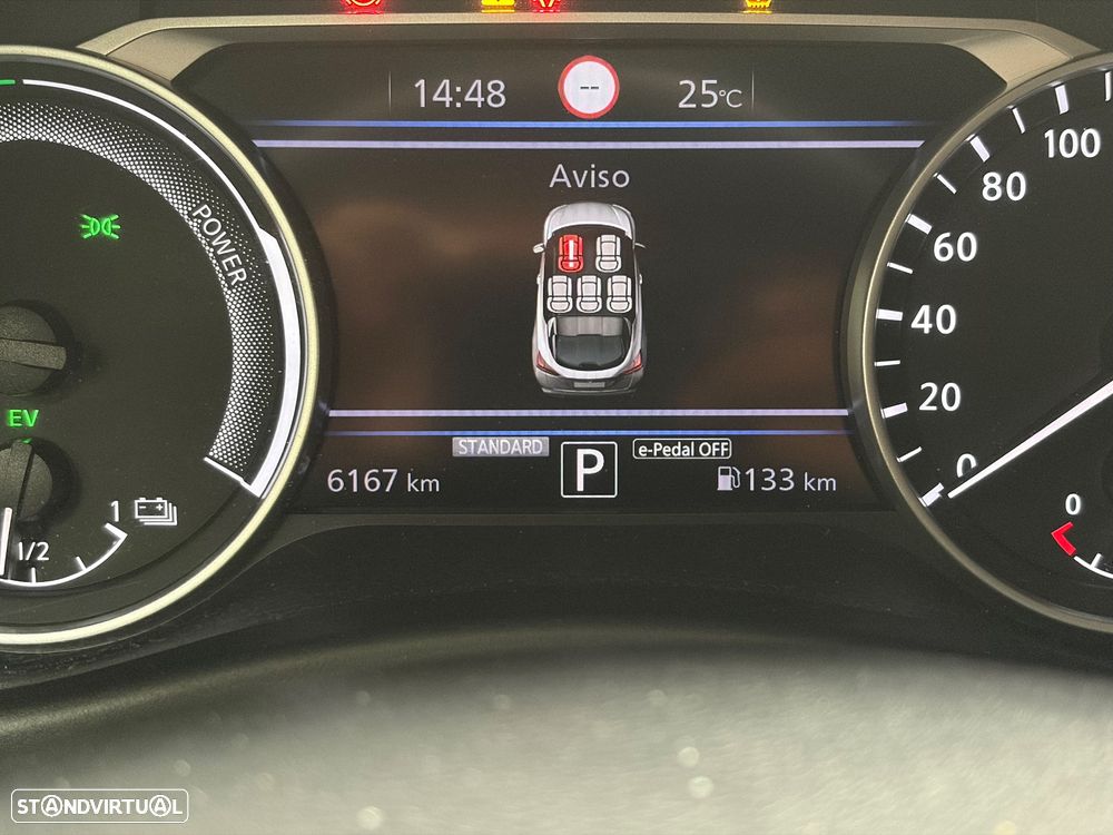 Nissan Juke 1.6 Hybrid N-Connecta Two Tone - 6