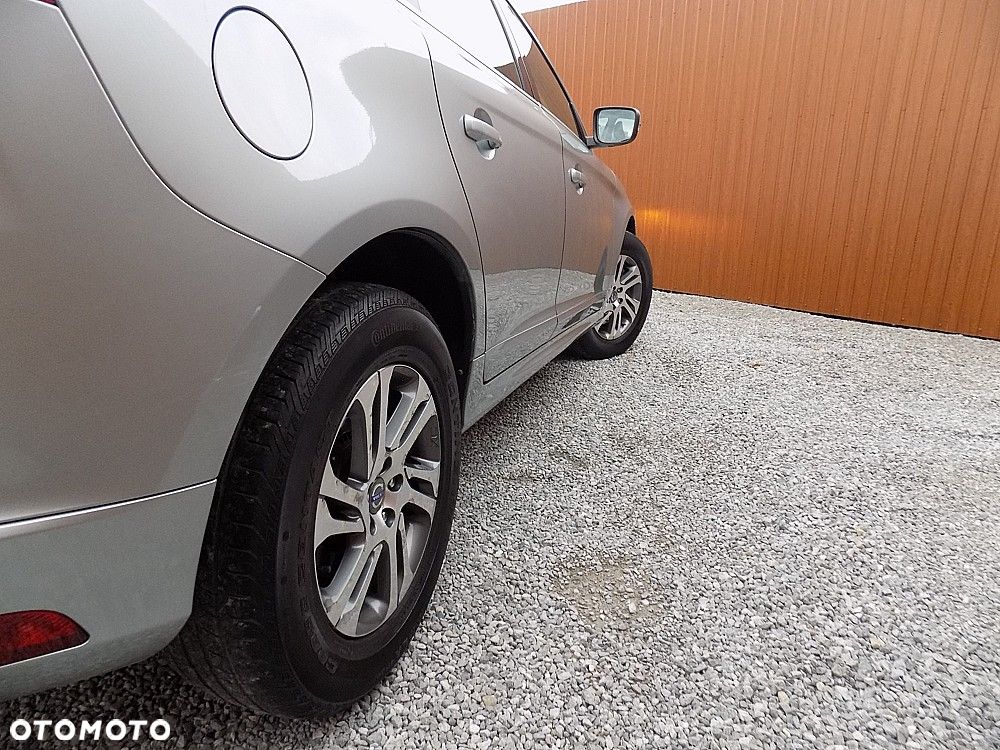 Volvo XC 60 D4 Geartronic Kinetic - 24