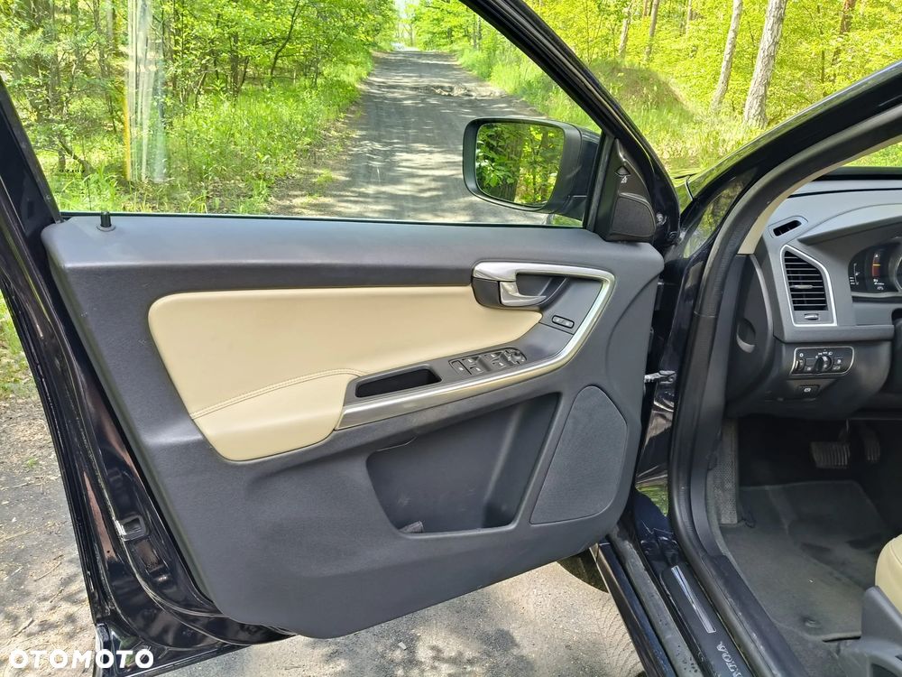 Volvo XC 60 T5 AWD Drive-E Summum - 9