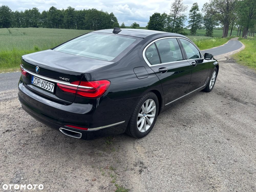 BMW Seria 7 740Li xDrive - 8