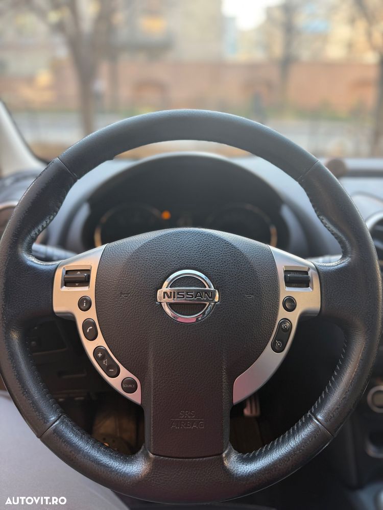 Nissan Qashqai+2 2.0 dCi DPF 4x4 tekna - 8