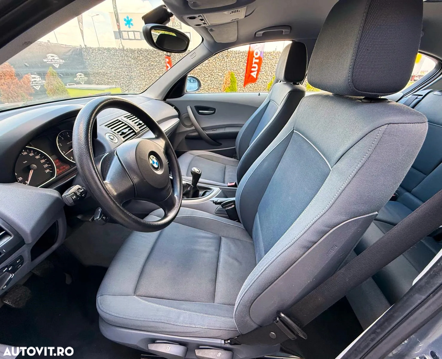 BMW Seria 1 116i - 17