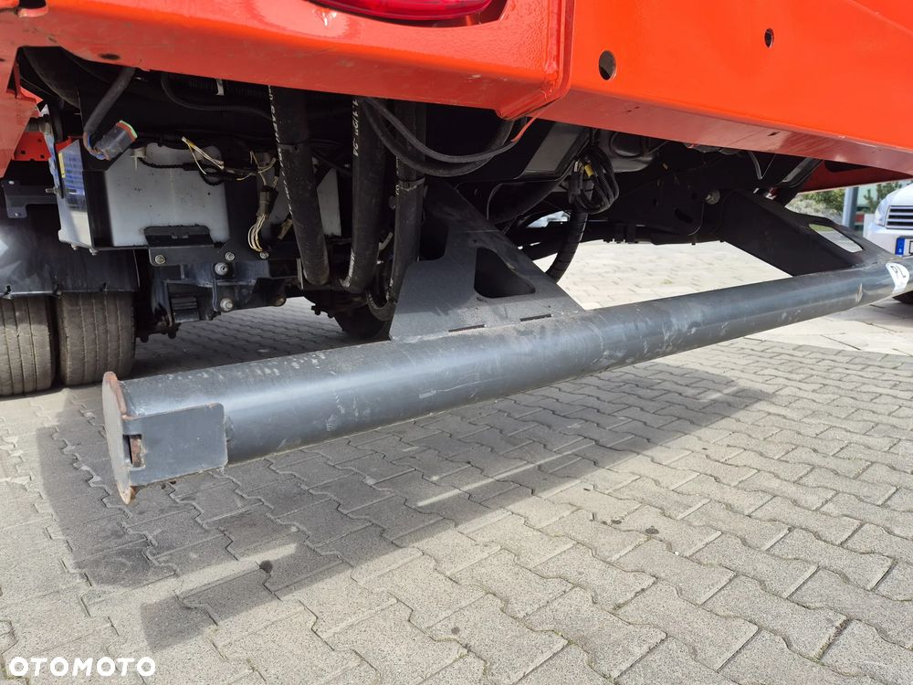 Kuhn SPW 22 Intense / 1WŁ. / NOWY SERWIS / 2 ŚLIMAKI / 22M3  / SUPER STAN / PASZOWÓZ SAMO JEZDNY - 22