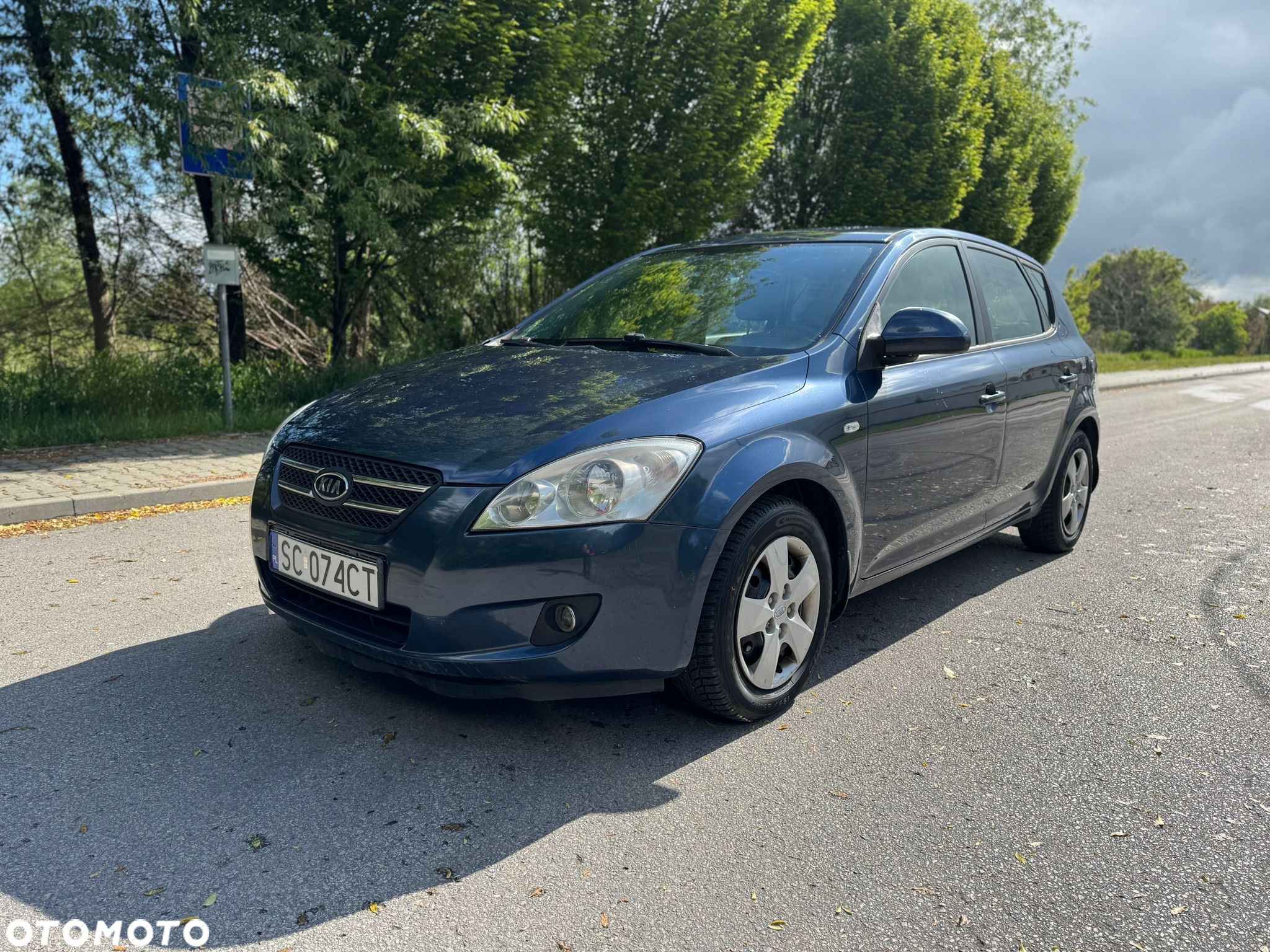 Kia Ceed Cee'd 2.0 crdi Comfort + - 7