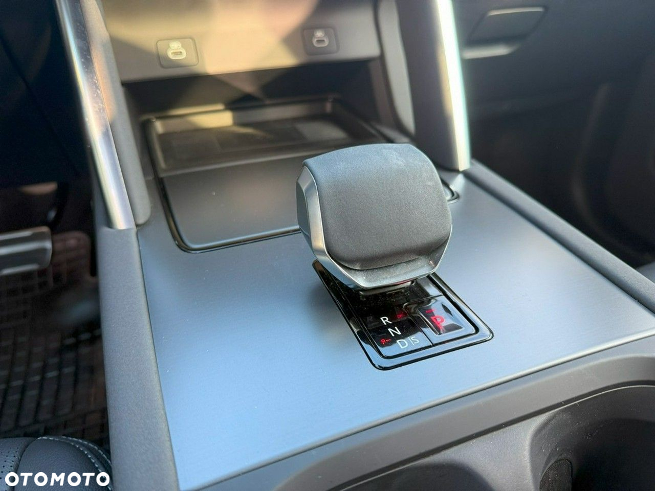 Land Rover Discovery Sport - 18