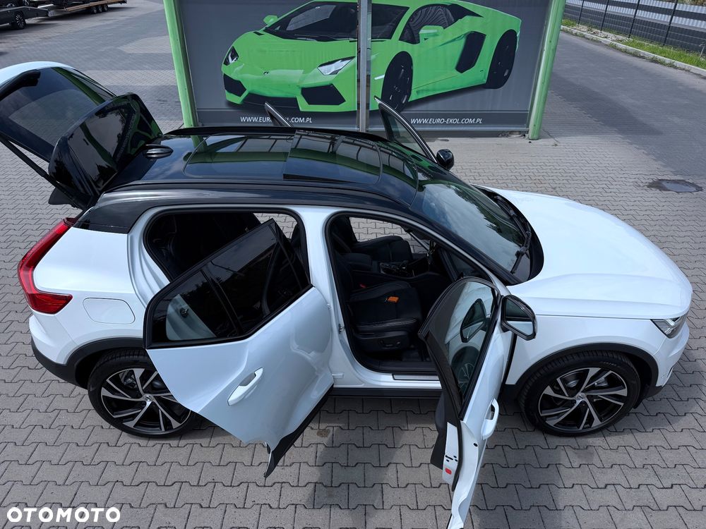 Volvo XC 40 B4 B AWD DKG RDesign - 29