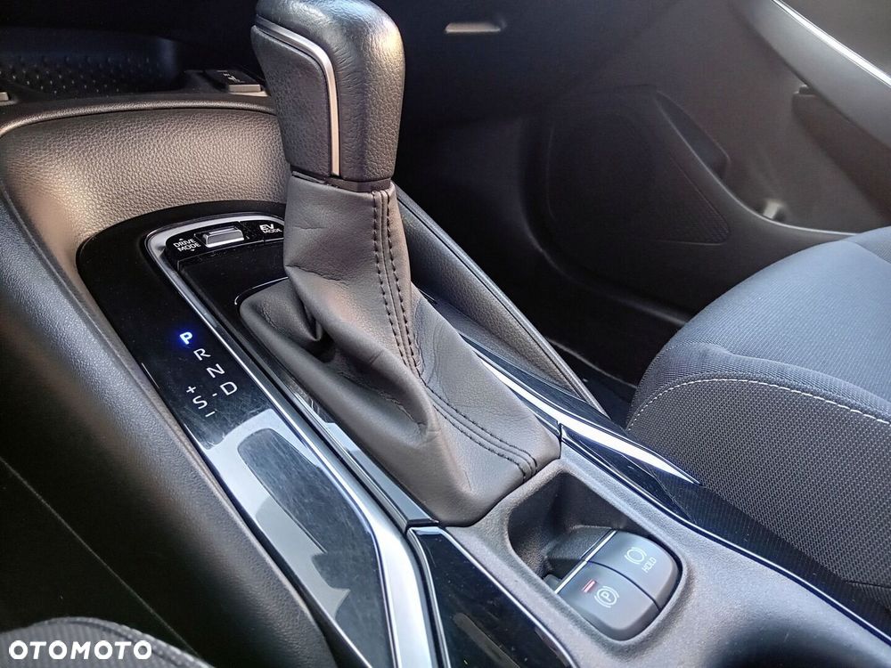Toyota Corolla 2.0 Hybrid Comfort - 18