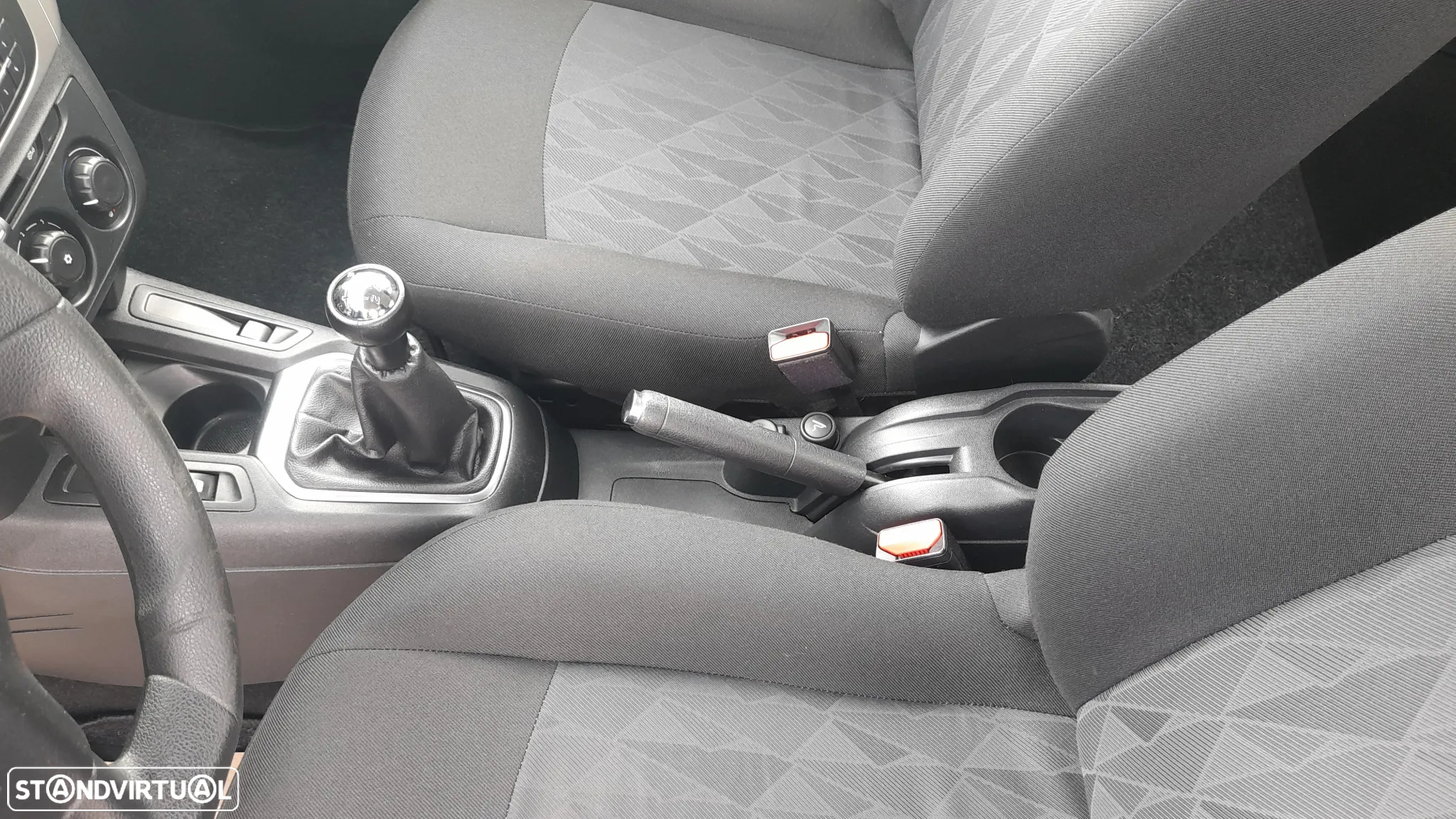 Citroën C-Elysée 1.6 HDi Seduction - 24