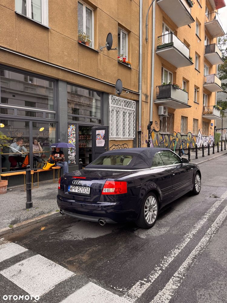Audi A4 Cabrio 2.4 - 38
