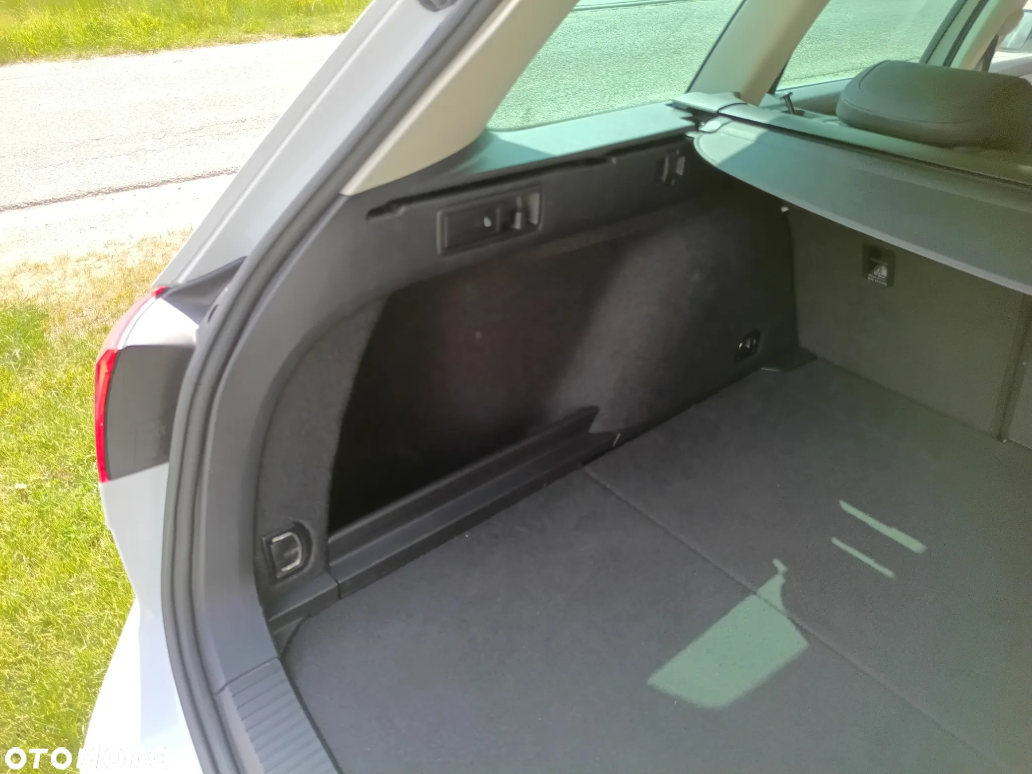 Volkswagen Passat - 37