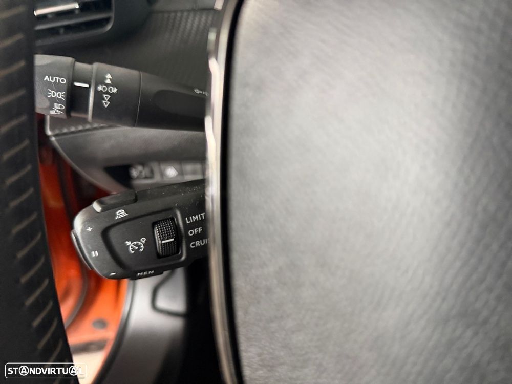 Peugeot 2008 1.2 PureTech Allure Pack - 12
