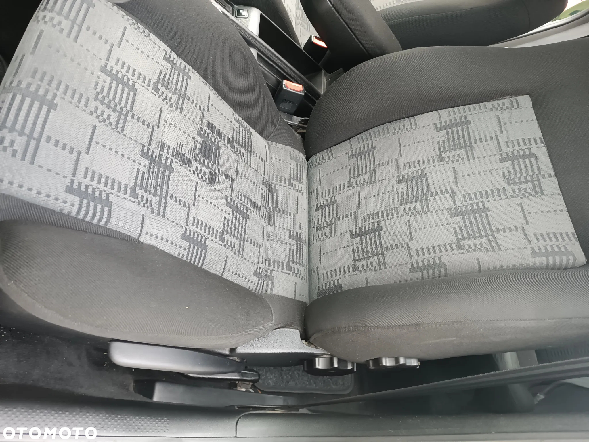 Volkswagen Passat 1.8 Comfortline - 5