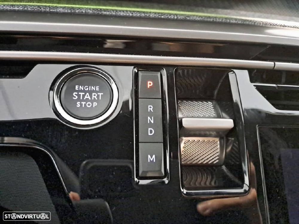 Peugeot 5008 1.2 Hybrid Allure e-DCS6 - 17