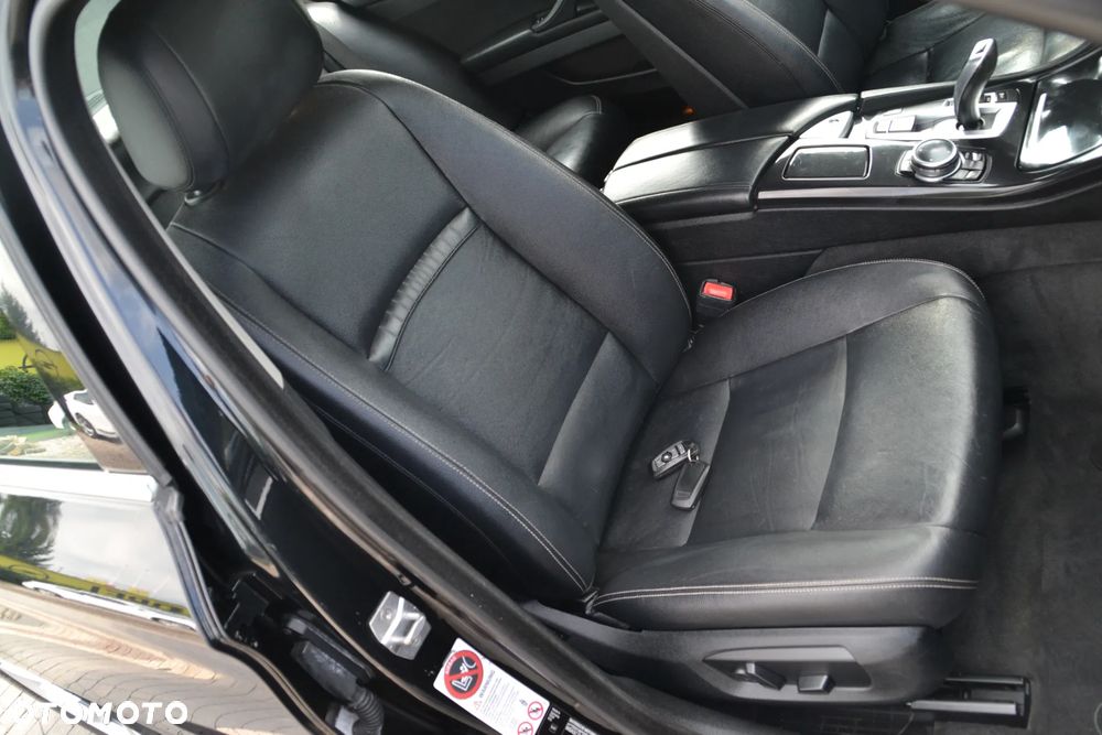 BMW Seria 5 520d Luxury Line - 34