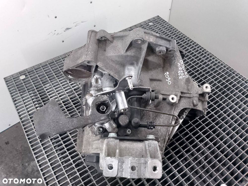 SKRZYNIA BIEGÓW MANUALNA SKODA OCTAVIA II GYT 1.6 FSI - 6