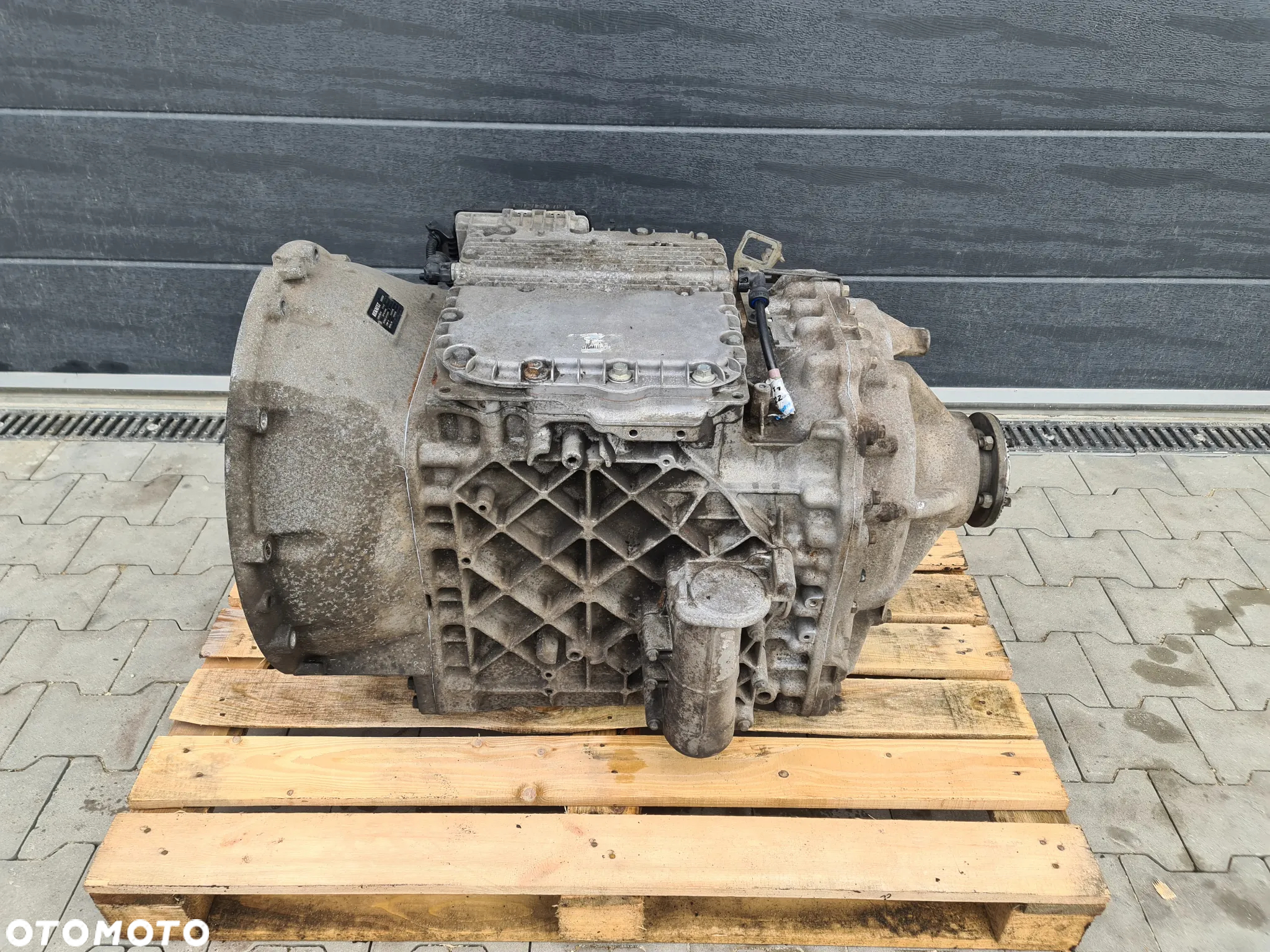KOMPLETNA SKRZYNIA BIEGÓW AT2412F RENAULT RANGE GAMA T C K VOLOV FH4 FM4 - 4