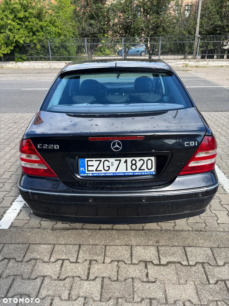Mercedes-Benz Klasa C 220 T CDI Avantgarde - 10