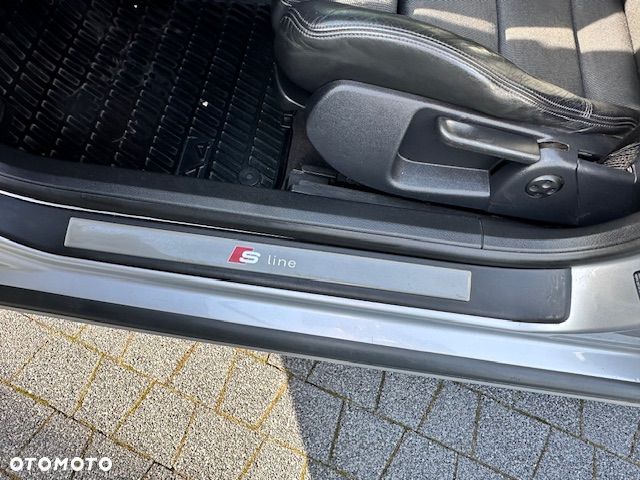 Audi A4 Limousine - 10