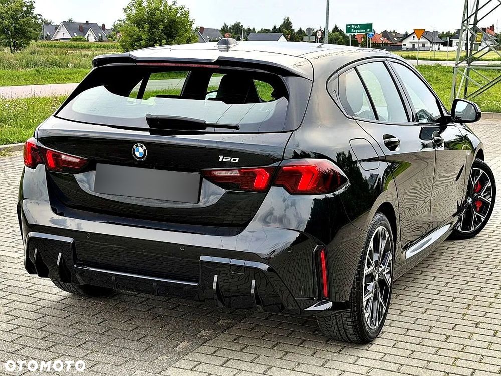 BMW Seria 1 120 mHEV - 9