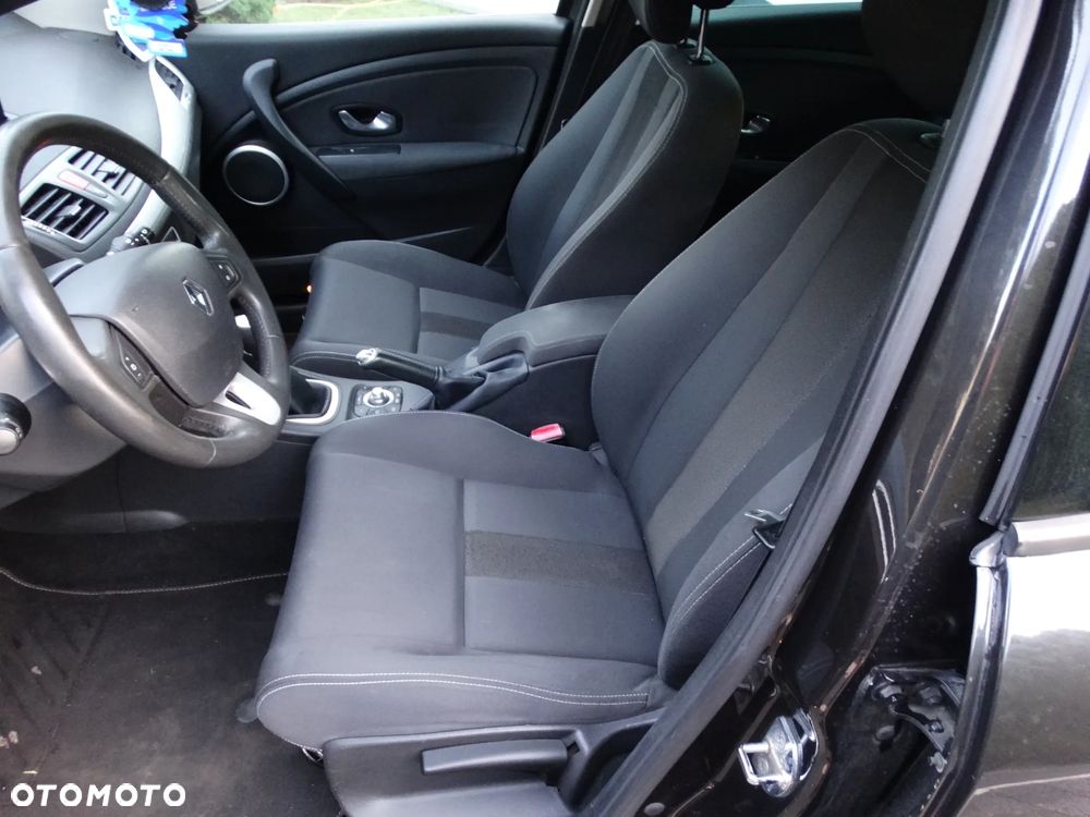 Renault Megane TCe 180 Dynamique - 9