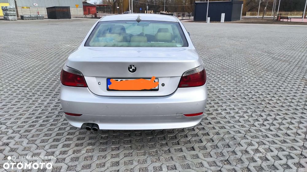 BMW Seria 5 525i - 1