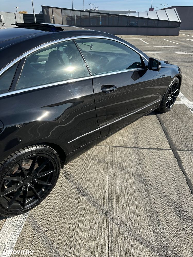 Mercedes-Benz E 200 7G-TRONIC - 12