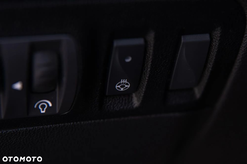 Renault Megane 1.3 TCe FAP Techno EDC - 23