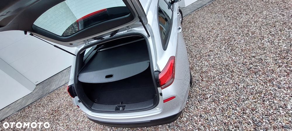 Hyundai i30 1.0 T-GDI Family - 24