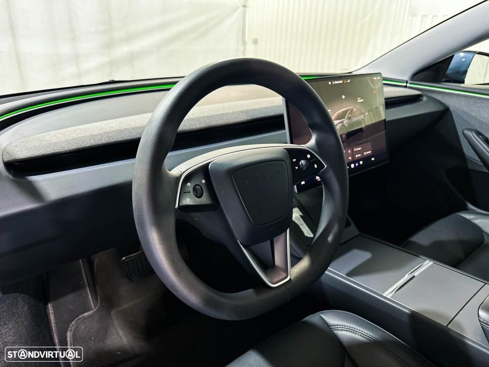 Tesla Model 3 Standard Range Plus RWD - 18