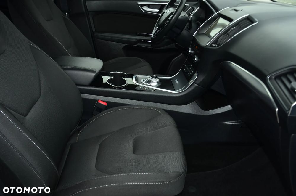Ford S-Max 2.0 EcoBlue Titanium - 26