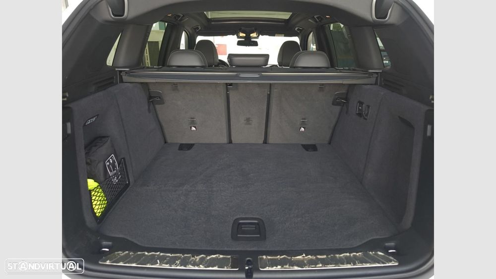 BMW iX3 Impressive - 16
