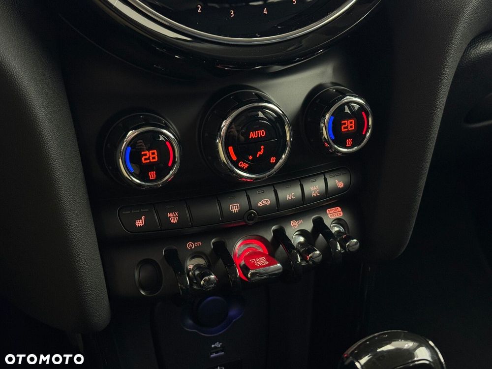 MINI Cooper Standard - 23