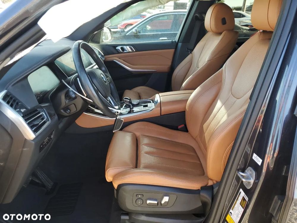 BMW X5 xDrive40i - 7