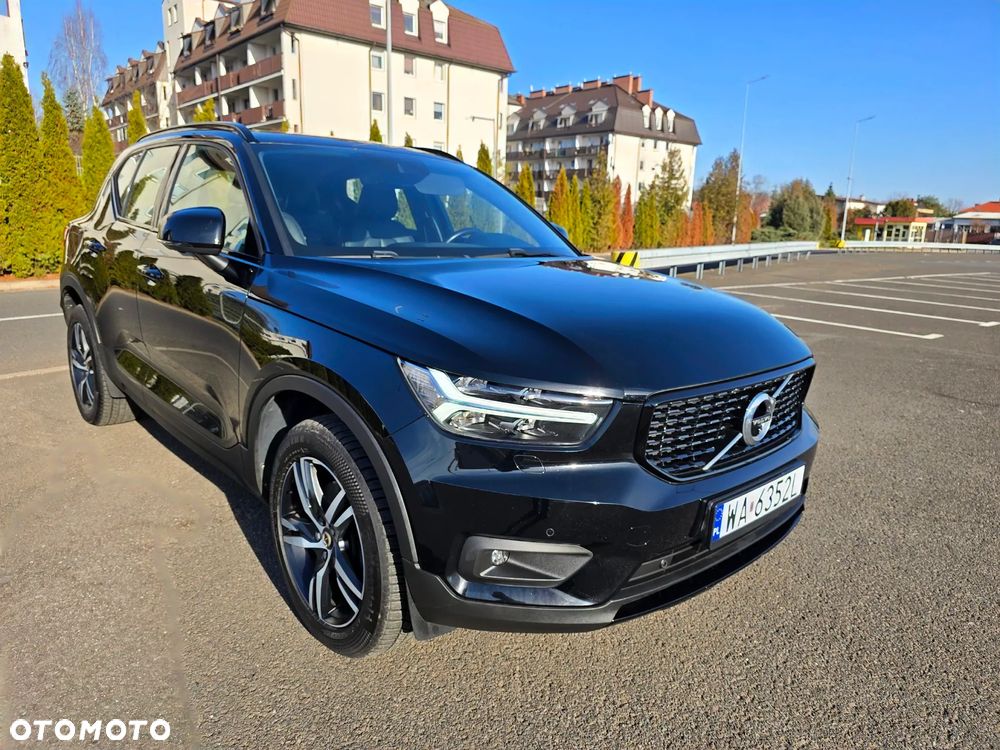 Volvo XC 40 T4 R-Design - 1