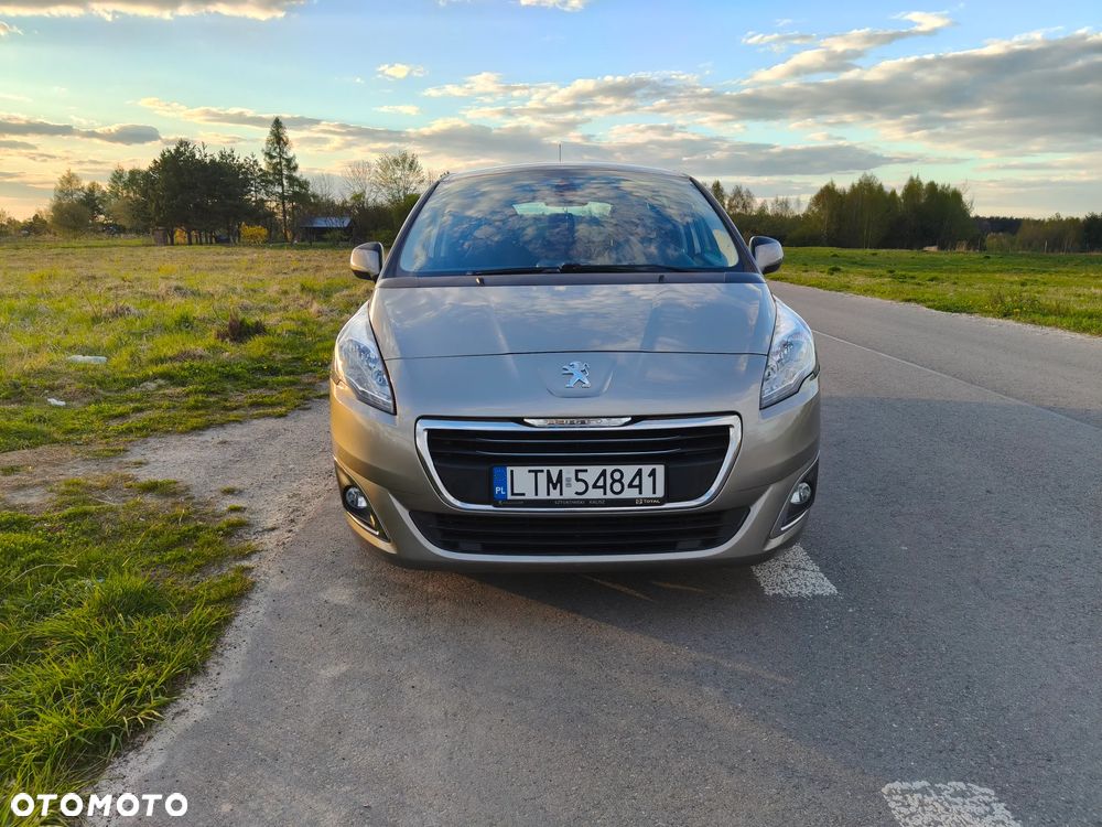 Peugeot 5008 - 12