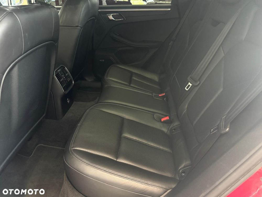 Porsche Macan - 37