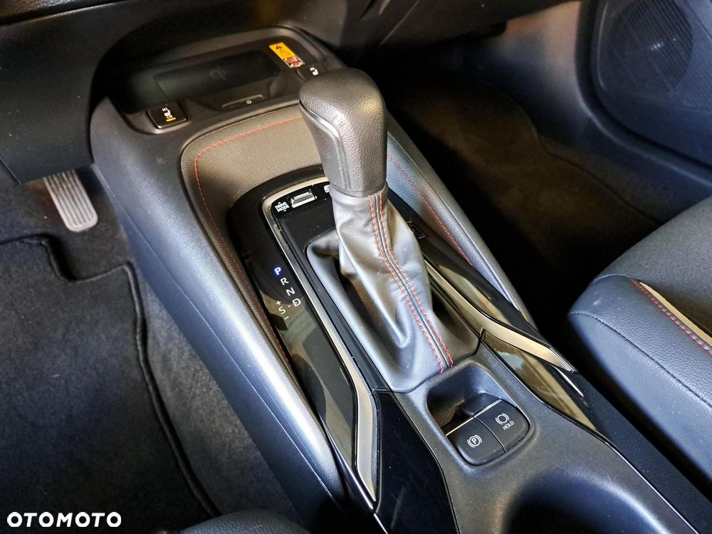 Toyota Corolla 2.0 Hybrid GR Sport Dynamic - 27