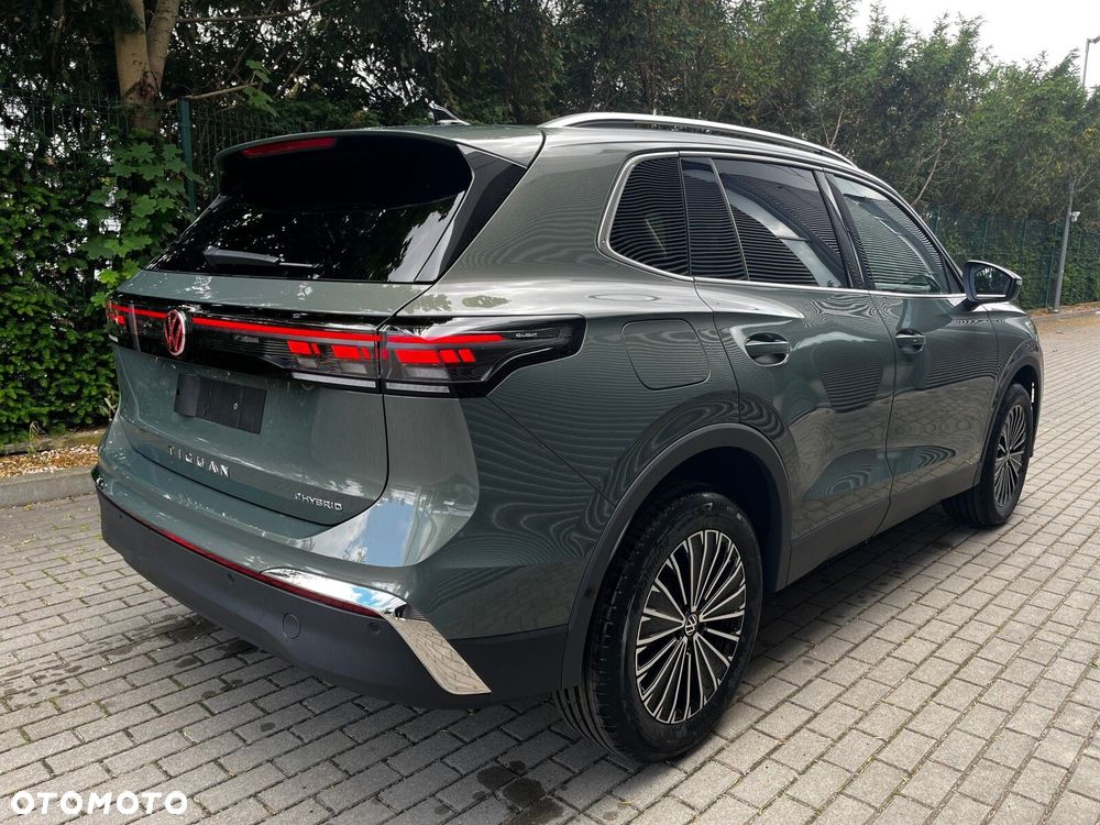 Volkswagen Tiguan - 13